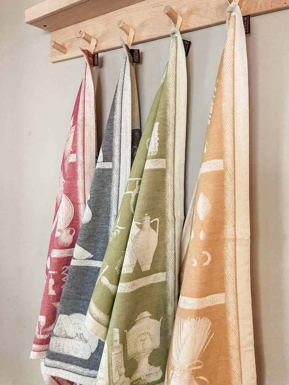 "Slow Food - Oil" Linen Towel